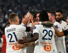 乐鱼体育app官网-里程碑夜！马赛外线爆发，社区盾转会期刷纪录，震撼外界，纪律约束更严格