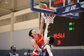 乐鱼体育官网投注-姚明参观cba新赛季球员装备间