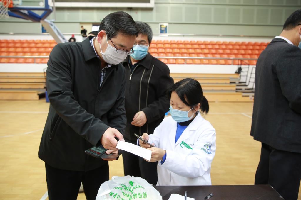 乐鱼体育app官网-中超赛程吃紧；上海久事赛前主帅复盘；赛场秩序良好；医务组通报恢复