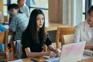 乐鱼体育 官方平台-王潮歌父亲王蒙简历